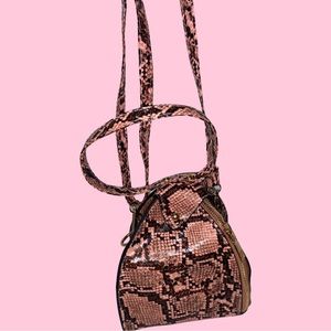 Pink Crocodile handbag 👜